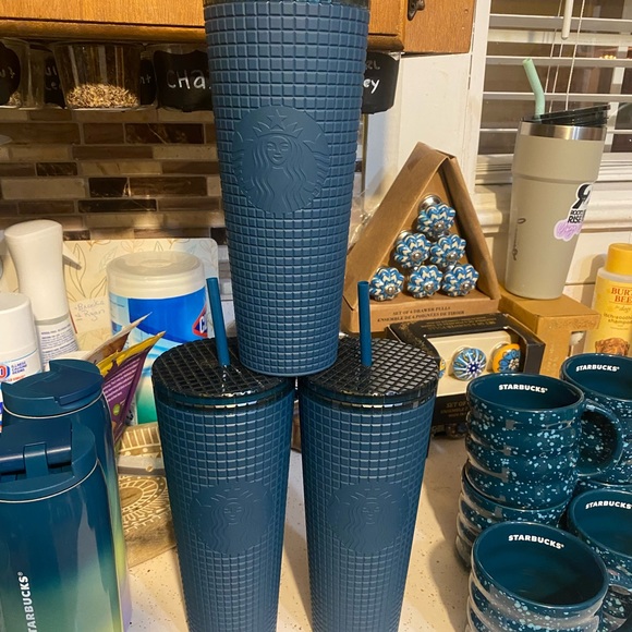 16 Starbucks cups tumblers water bottle mug!! From spring 2023! - Picture 5 of 11